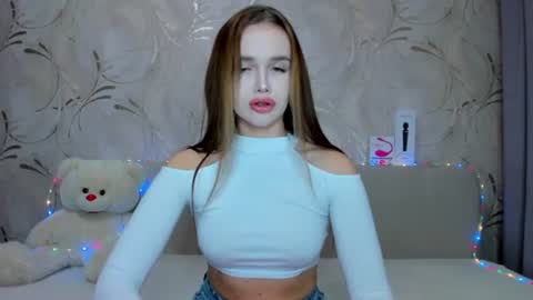 Ana online show from February 2025 04:35:02 AM