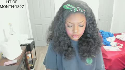 Snapshot of sxamleuy chatting on November 2025 01:11:01 PM sxamleuy online show from November 2025 01:11:01 PM