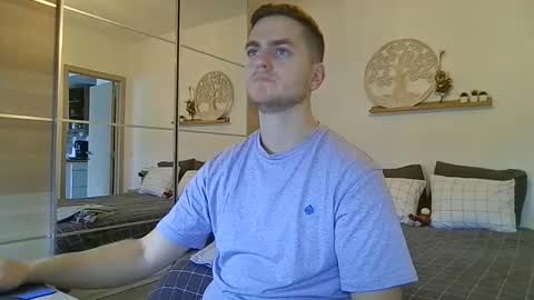 Snapshot of syl092 chatting on November 2025 08:50:01 AM syl092 online show from November 2025 08:50:01 AM