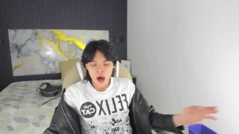 Snapshot of sylasfrost chatting on December 2025 07:33:02 PM sylasfrost online show from December 2025 07:33:02 PM