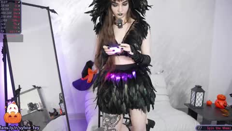 Sylvie online show from October 2025 11:16:01 PM