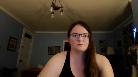 Snapshot of sylviexxxfun chatting on June 2026 01:05:01 AM sylviexxxfun online show from June 2026 01:05:01 AM