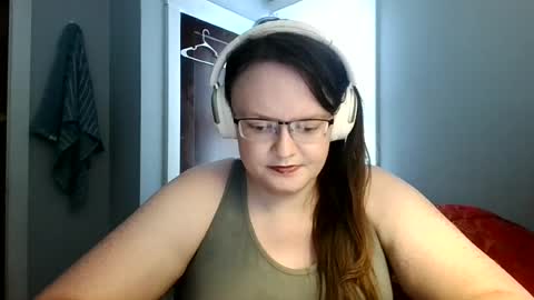 Snapshot of sylviexxxfun chatting on July 2026 08:18:02 PM sylviexxxfun online show from July 2026 08:18:02 PM