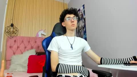 Syriussz online show from February 2026 07:32:02 PM