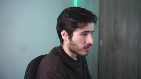 Snapshot of t0ny_wylie chatting on December 2024 03:07:02 AM t0ny_wylie online show from December 2024 03:07:02 AM