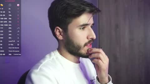 Snapshot of t0ny_wylie chatting on January 2025 12:09:02 AM t0ny_wylie online show from January 2025 12:09:02 AM