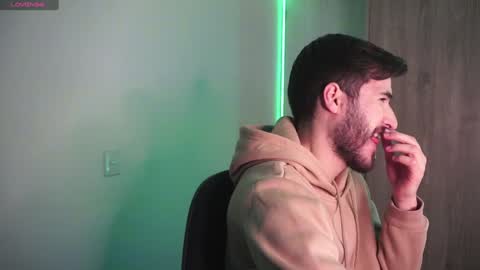 Snapshot of t0ny_wylie chatting on January 2025 11:47:02 AM t0ny_wylie online show from January 2025 11:47:02 AM