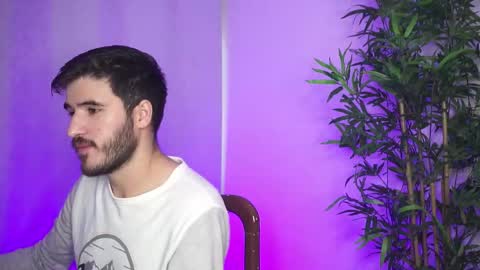 Snapshot of t0ny_wylie chatting on October 2025 12:02:02 PM t0ny_wylie online show from October 2025 12:02:02 PM