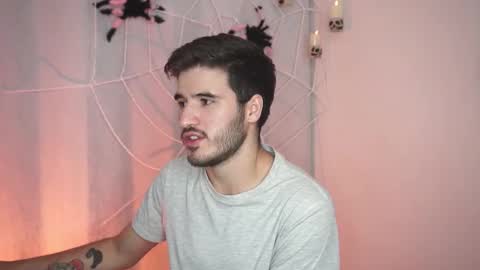 Snapshot of t0ny_wylie chatting on October 2025 11:49:01 PM t0ny_wylie online show from October 2025 11:49:01 PM