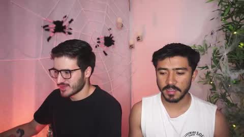 Snapshot of t0ny_wylie chatting on October 2025 05:03:01 PM t0ny_wylie online show from October 2025 05:03:01 PM