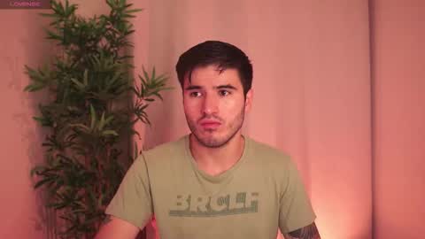 Snapshot of t0ny_wylie chatting on November 2025 09:53:01 AM t0ny_wylie online show from November 2025 09:53:01 AM