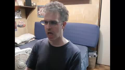 Snapshot of t_eacher5 chatting on January 2025 05:03:02 AM Maxi online show from January 2025 05:03:02 AM