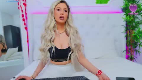 Snapshot of taahiraarabian chatting on March 2025 01:46:01 PM Arianna online show from March 2025 01:46:01 PM