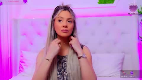 Arianna online show from March 2026 01:38:02 PM