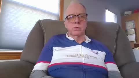 tacrunner66_ online show from February 2025 09:33:01 PM