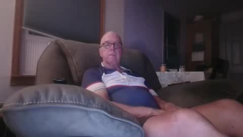 tacrunner66_ online show from September 2025 02:59:02 AM