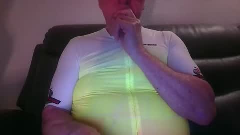 tacrunner66_ online show from November 2025 03:22:02 PM