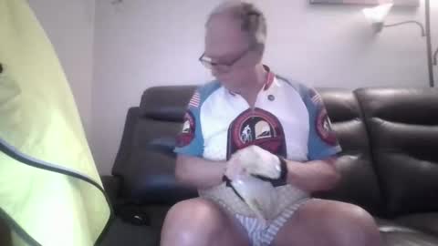 tacrunner66_ online show from April 2026 01:45:02 PM