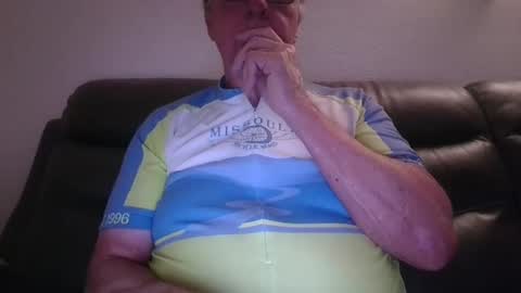 tacrunner66_ online show from April 2026 02:18:01 PM