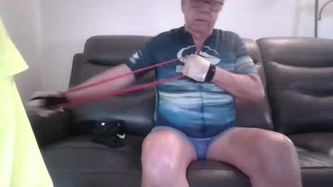tacrunner66_ online show from April 2026 02:03:02 PM