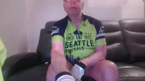 tacrunner66_ online show from May 2026 01:39:02 PM
