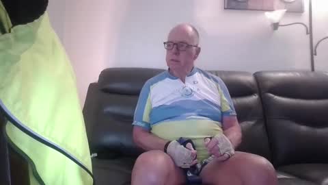 tacrunner66_ online show from May 2026 02:22:02 PM