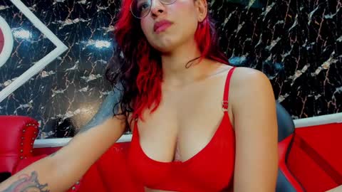 Snapshot of tafitasl4ve chatting on February 2025 01:02:01 AM Tafita online show from February 2025 01:02:01 AM