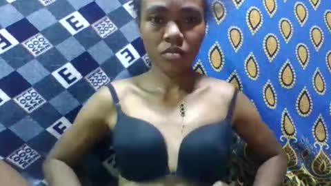 tahiryjosiah online show from November 2025 04:28:01 PM