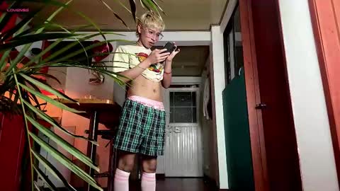 Snapshot of taichi_bluy chatting on December 2025 12:16:02 AM taichi online show from December 2025 12:16:02 AM