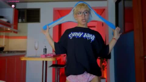 Snapshot of taichi_bluy chatting on January 2026 10:23:01 PM taichi online show from January 2026 10:23:01 PM