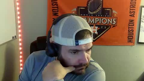 TaintNuzzler online show from March 2025 09:00:01 AM