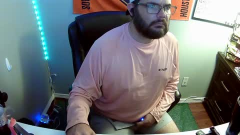 TaintNuzzler online show from September 2025 05:46:01 PM