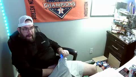 TaintNuzzler online show from September 2025 09:11:02 AM