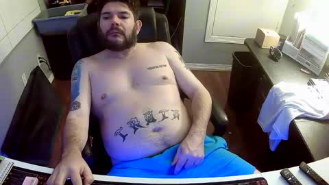 TaintNuzzler online show from November 2025 05:56:02 PM