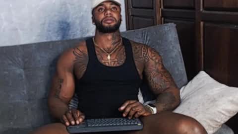 Tairon Tucke online show from January 2025 02:09:01 AM