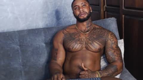 Tairon Tucke online show from January 2025 12:17:01 AM