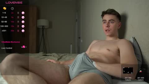 Snapshot of taisonbrownx chatting on November 2025 08:05:01 PM Taison online show from November 2025 08:05:01 PM