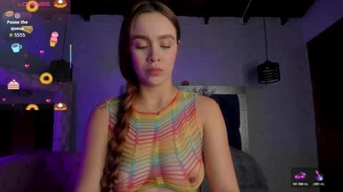 Taissa online show from November 2025 07:48:02 PM