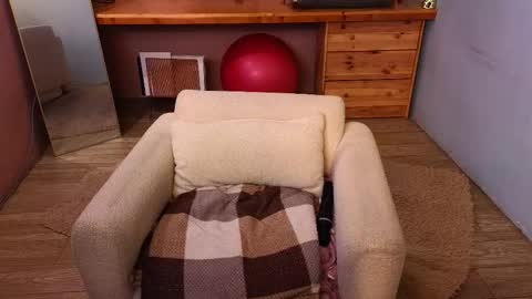 Snapshot of taissa_farmiga chatting on January 2026 05:27:02 PM Lizzy online show from January 2026 05:27:02 PM