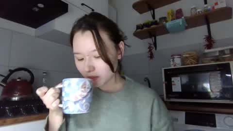 Lily online show from December 2025 02:26:01 PM