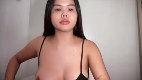 yashie online show from October 2025 02:01:02 AM