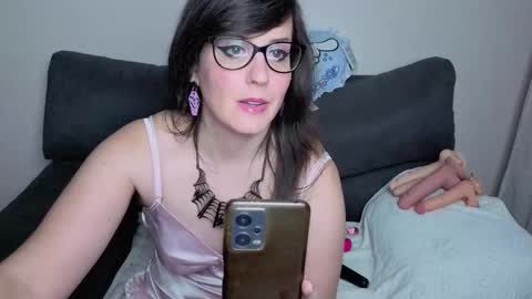 Snapshot of talia_bloodina chatting on September 2025 12:03:02 AM Talia Bloodina online show from September 2025 12:03:02 AM