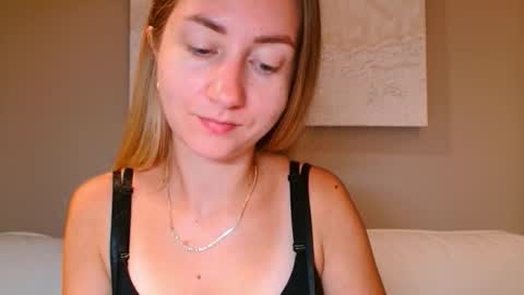  Kira  online show from October 2025 06:02:02 AM