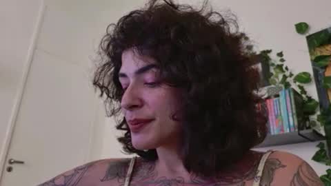 Tali Majid online show from February 2026 12:25:01 AM