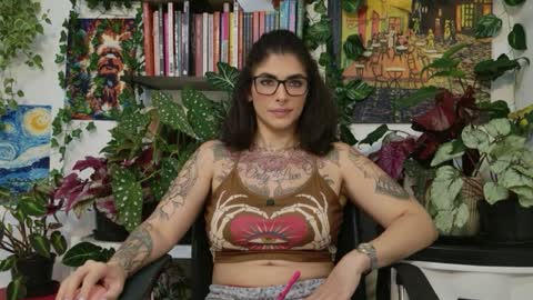 Tali Majid online show from April 2026 10:52:01 PM