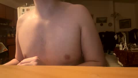 Snapshot of tallhandsomehung69 chatting on November 2025 04:39:02 AM tallhandsomehung69 online show from November 2025 04:39:02 AM