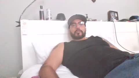 talllatino310 online show from November 2025 06:01:02 PM