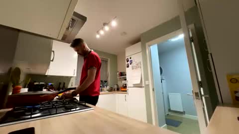 Snapshot of tallpaul_12345 chatting on March 2026 06:46:02 PM Tall Paul online show from March 2026 06:46:02 PM