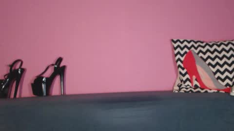 Tallso online show from December 2025 06:17:01 PM