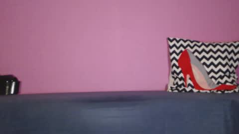 Tallso online show from December 2025 06:48:02 PM